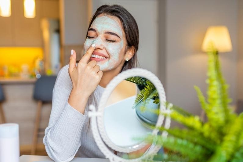 Evde Gece Cilt Bakımı Nasıl Olmalı?