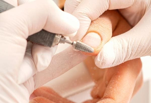 Kalıcı Oje Zararlı mı?